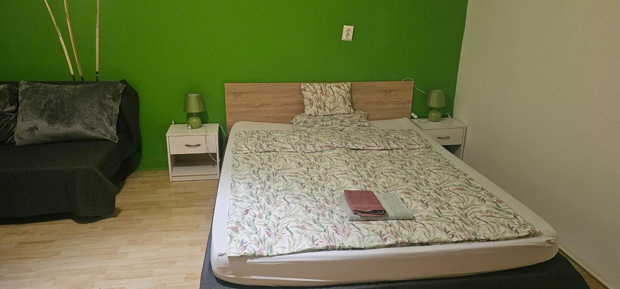 Zizi Apartman Debrecen Esterno foto