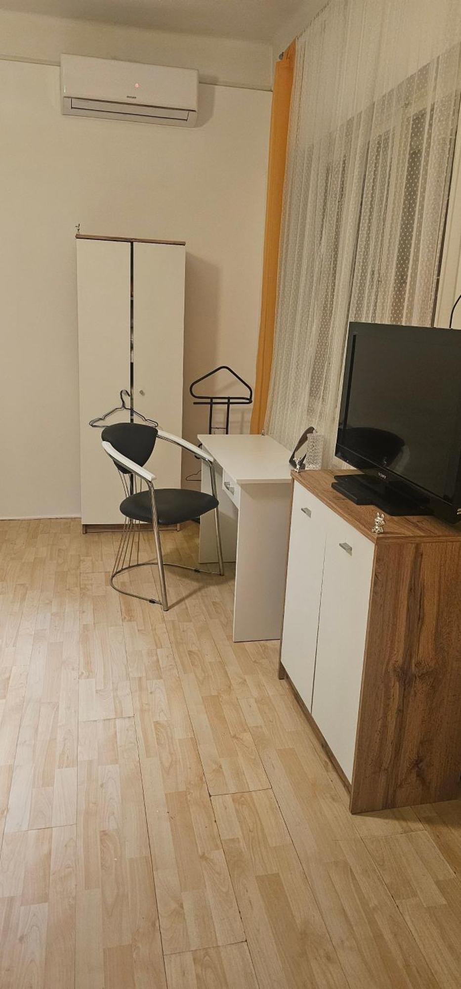 Zizi Apartman Debrecen Esterno foto